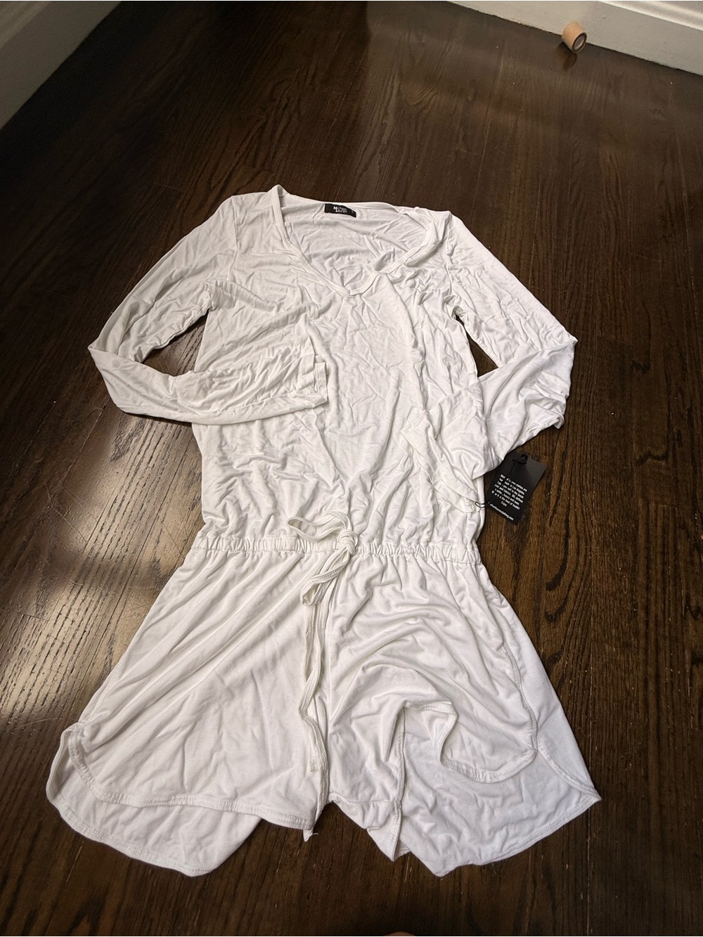 White Long Sleeve Drawstring Romper super soft so sad it’s too big for me.
